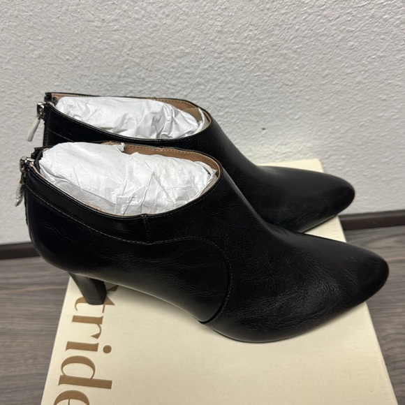 LifeStride Georgia Bootie (WIDE) - Picture 5 of 8